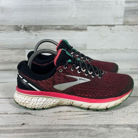Brooks Womens Ghost 11 Lace Up Mesh Low Top Running Shoes Coral Pink Black Sz 9 - Picture 1 of 8